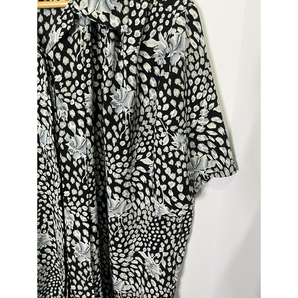 VTG Truffles Womens 16W Black White Floral Short Sleeve Button Up Blouse